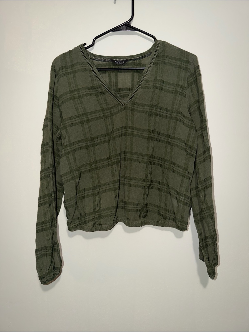 Express Olive Green Textured Plaid V-Neck Blouse Size Small